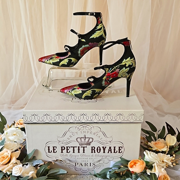 NWOB - Marc Fisher Embroidered Strappy Heels - Sz 8.5 - Picture 2 of 10